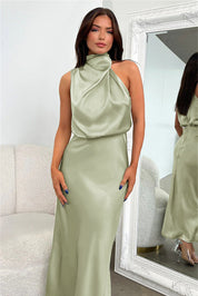 Robe halter midi satin Amelie – élégance douce & féminine