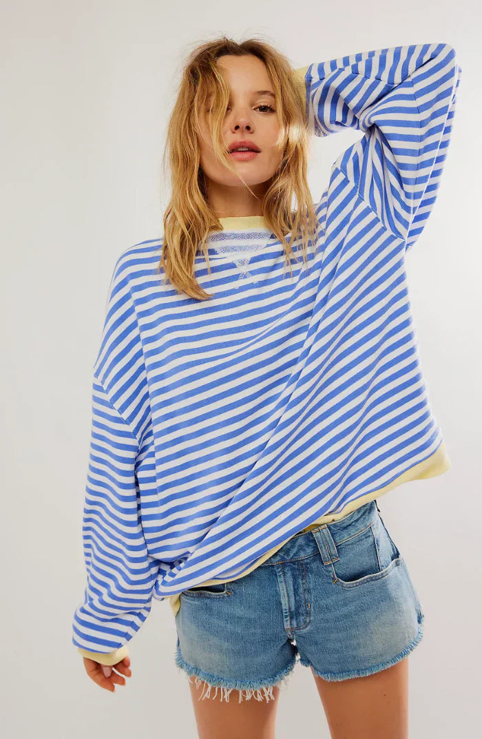 Pull femme oversize rayé – Tricot ample à imprimé moderne & coupe décontractée | Jules Jij