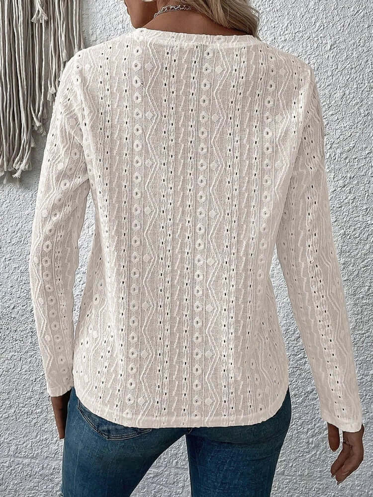 Blouse dentelle élégante broderie manches longues – Coton doux & détails luxe