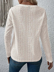 Blouse dentelle élégante broderie manches longues – Coton doux & détails luxe