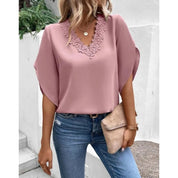 Blouse femme col V dentelle – haut élégant été en tissu léger et respirant
