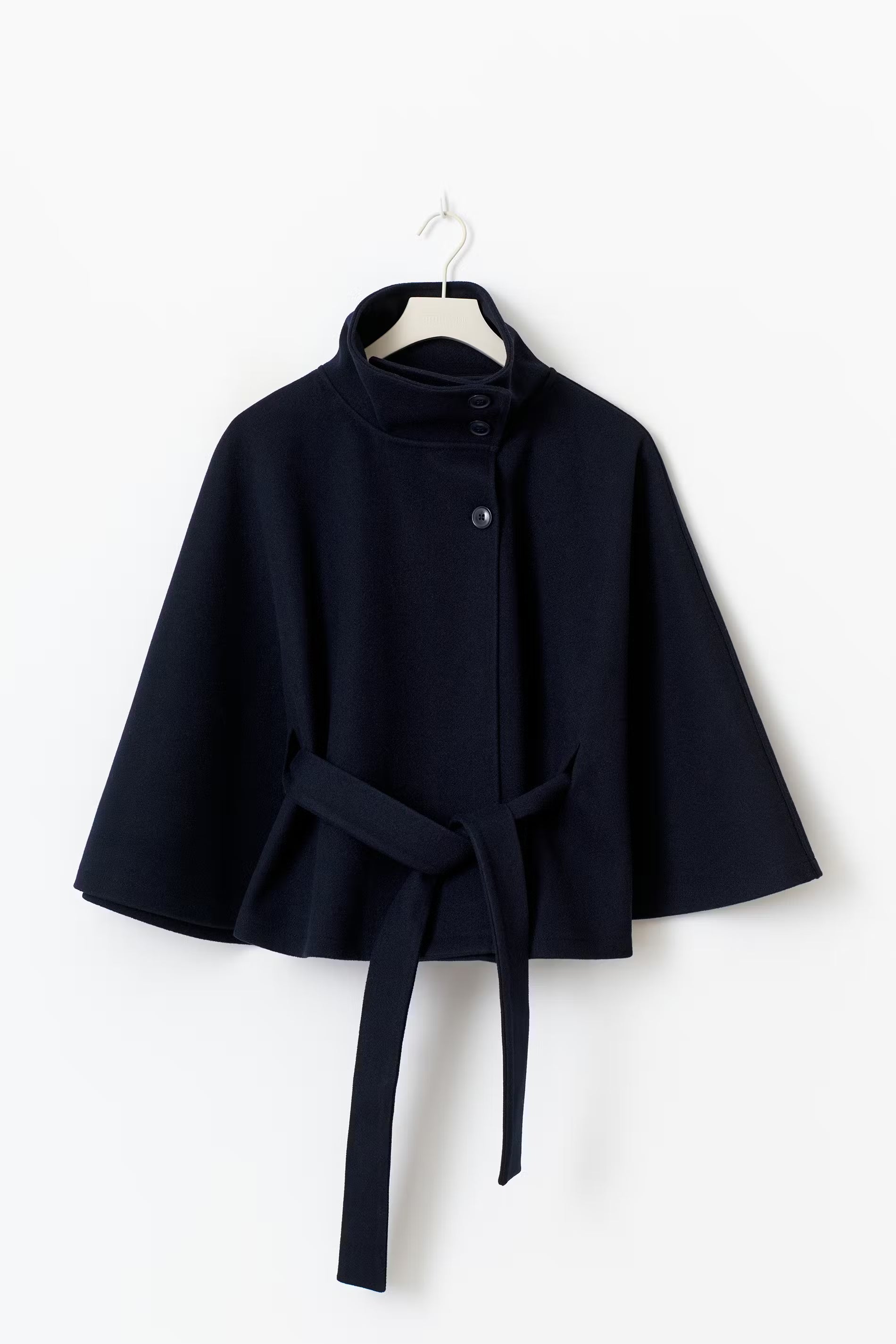 Cape-manteau femme CLARA – cape élégante ceinturée à col montant