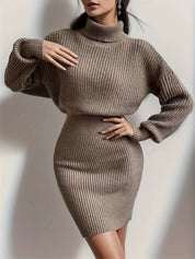 Robe pull mini femme à col roulé – ajustée, chaude et élégante