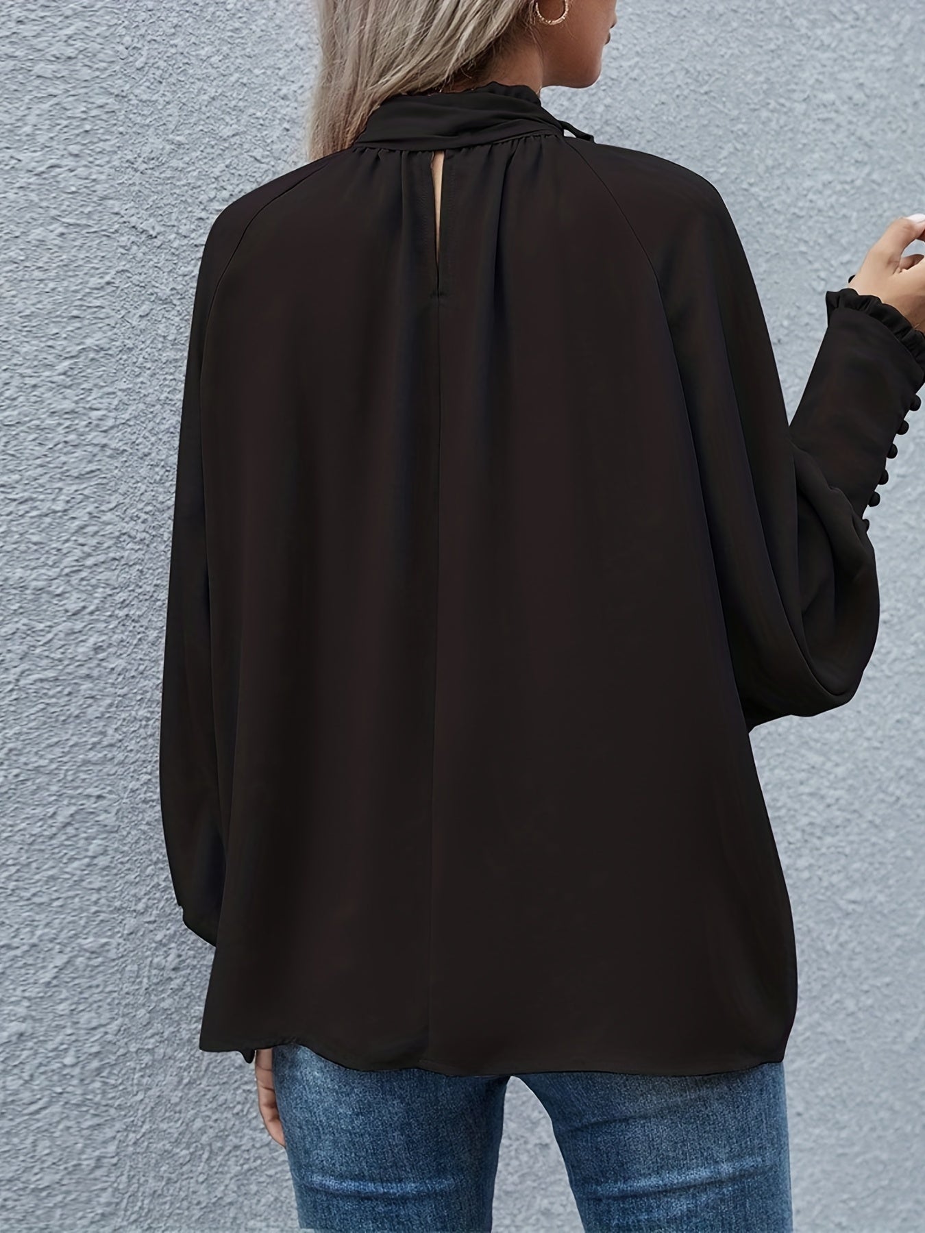 Blouse élégante femme à nœud col & volants – Tissu fluide chic intemporel