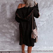 Long gilet femme à capuche – maille épaisse oversize et détails contrastés