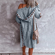 Long gilet femme à capuche – maille épaisse oversize et détails contrastés