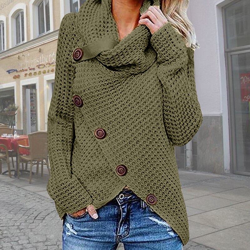 Pull Hailey col roulé oversize asymétrique boutons marron – look moderne