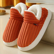 Chaussons femme CozyCuddle – pantoufles chaudes sherpa avec semelle antidérapante