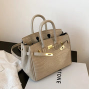 Sac à main chic femme – sac structuré effet croco avec détails dorés