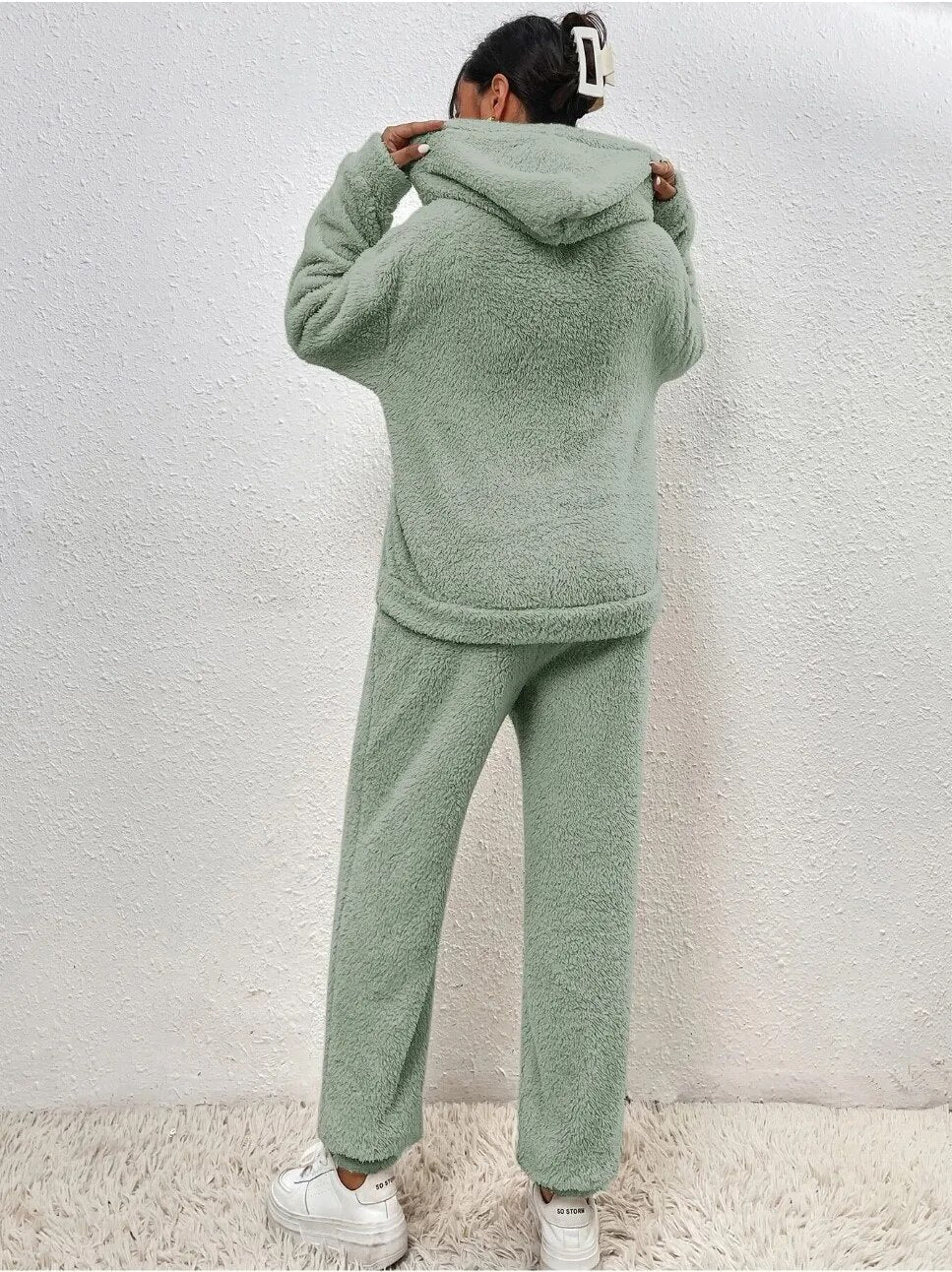 Ensemble Femme Lana – Survêtement Hiver Teddy Doux avec Hoodie & Pantalon