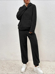 Ensemble Femme Lana – Survêtement Hiver Teddy Doux avec Hoodie & Pantalon