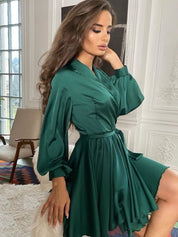 Robe satinée femme Sascha – Élégante robe portefeuille pour occasions festives | Vardi Dante