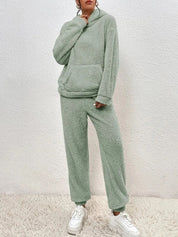 Ensemble Femme Lana – Survêtement Hiver Teddy Doux avec Hoodie & Pantalon