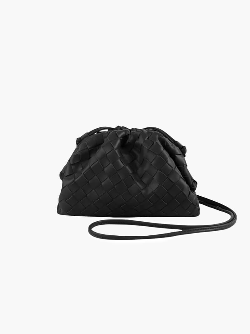 Pochette tressée à cordon – sac soirée compact & élégant