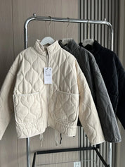 Vero | Manteau d’hiver femme vintage – Col montant & finition matelassée