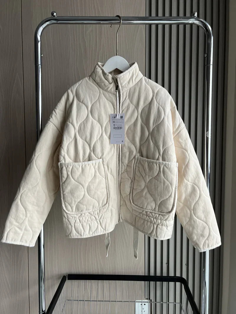 Vero | Manteau d’hiver femme vintage – Col montant & finition matelassée