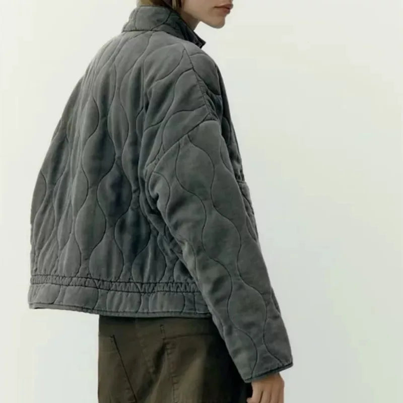 Vero | Manteau d’hiver femme vintage – Col montant & finition matelassée