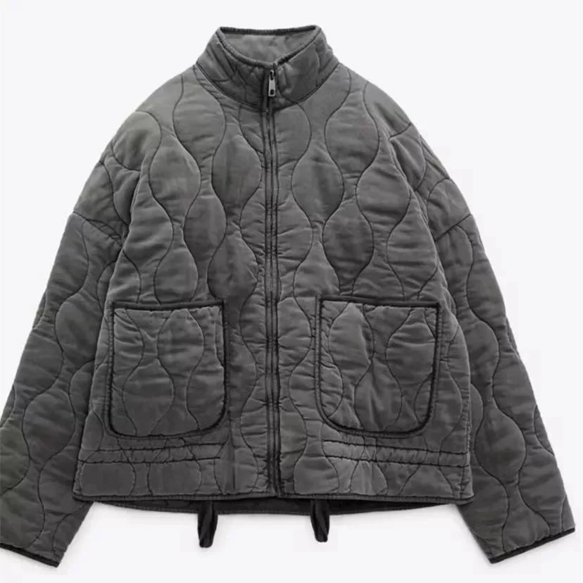 Vero | Manteau d’hiver femme vintage – Col montant & finition matelassée