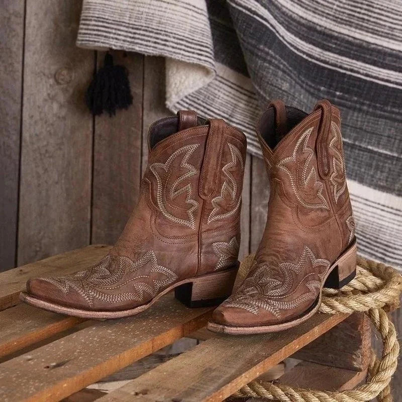 alexa-bruin-shoes-mexie-mode-1.jpg
