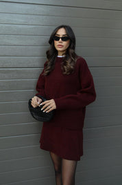 Ensemble Femme Automne-Hiver – Pull Oversize & Jupe Coordonnée Bordeaux