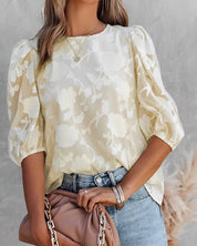 Fiona | Blouse femme blanche – Manches bouffantes & motif floral chic