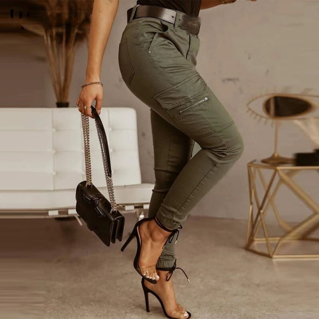 Jean Cargo Femme – Pantalon Tendance avec Poches Utiles & Coupe Confortable