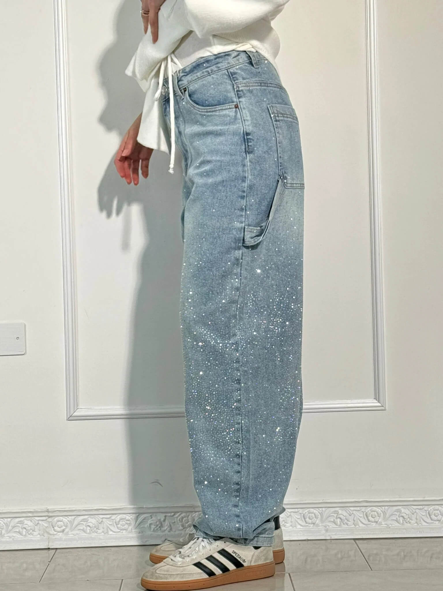 Jeans skinny stretch femme avec éclats brillants – “Belle Sparkle”