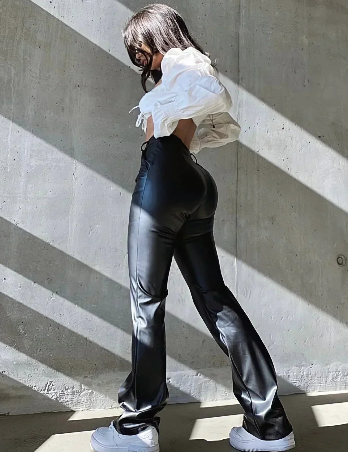 Pantalon Femme SJUUL – Faux Cuir Noir Taille Haute Skinny Fit