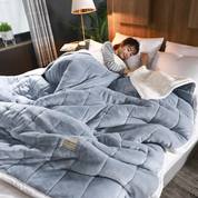 Couette Luxueuse Toutes Saisons – Douce, Hypoallergénique & Respirante pour un Sommeil Parfait